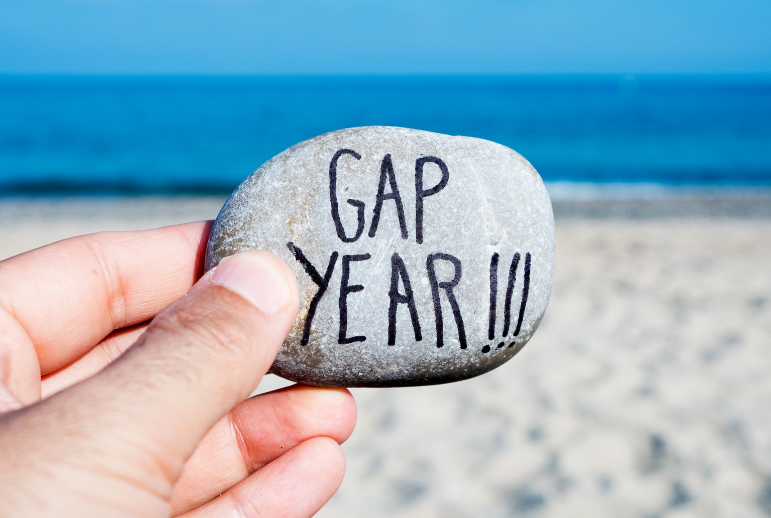 gap year解析：我到底该不该gap？gap对申请是否有利？|附2024美国大学地图免费下载领取！