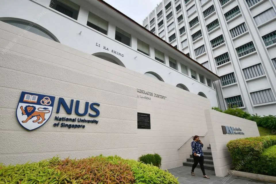 新加坡国立大学NUS公布研究生提前批申请时间!附2024年美国/英国大学地图免费下载领取!